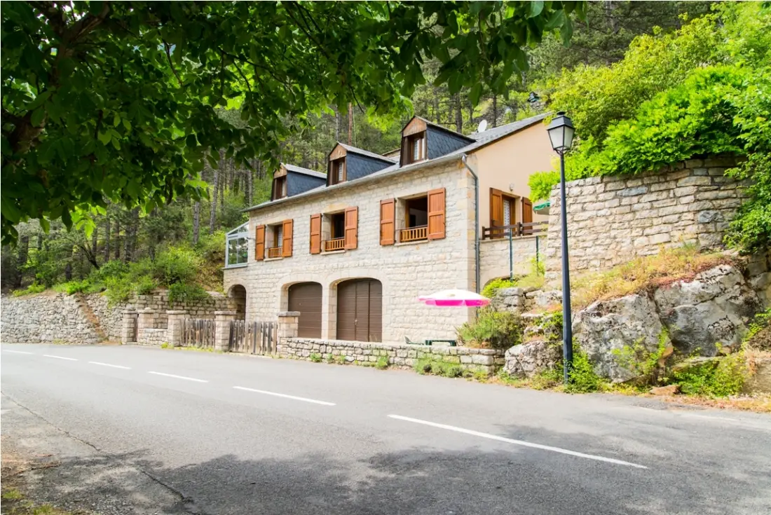 Cottage Rental chanteperdrix 2 ember