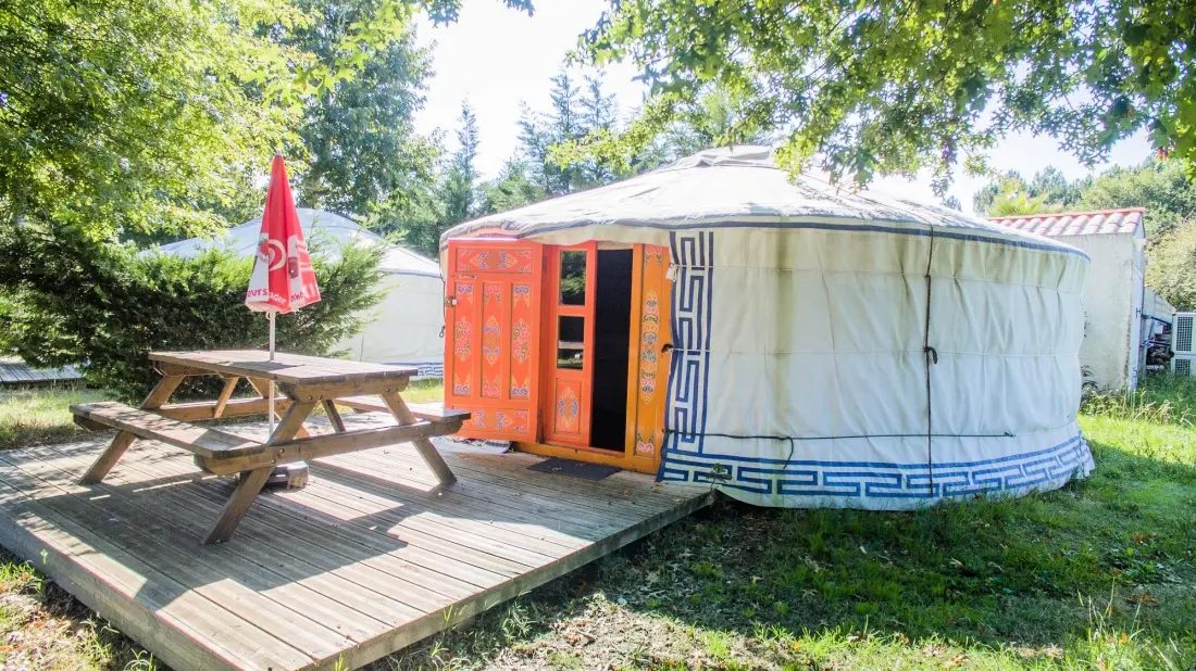 Camping Les Bruyères 3 Estrellas★★★