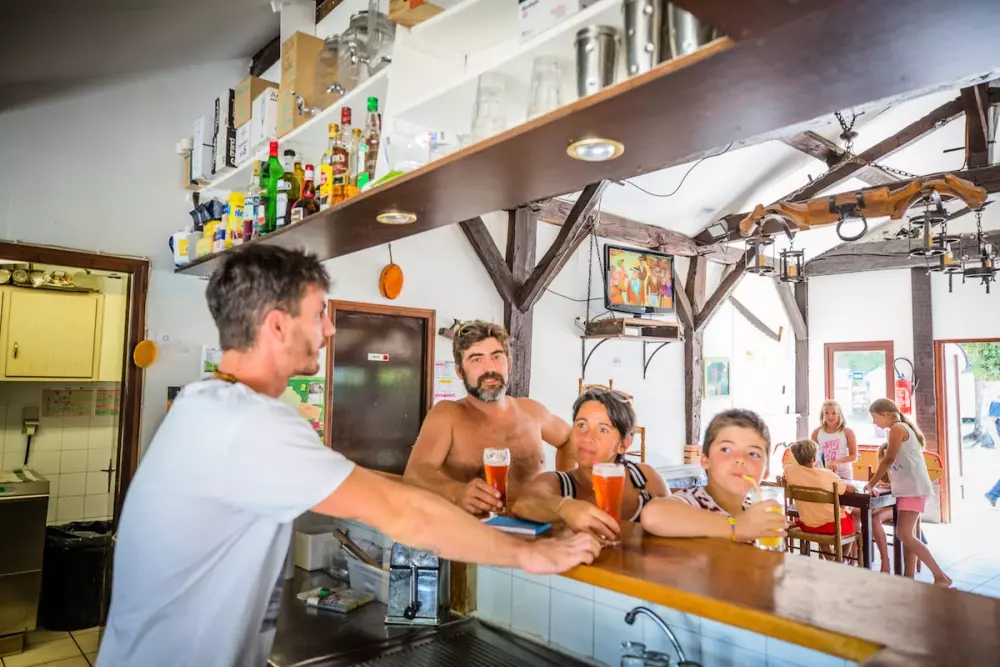 Camping Les Bruyères 3 Estrellas★★★