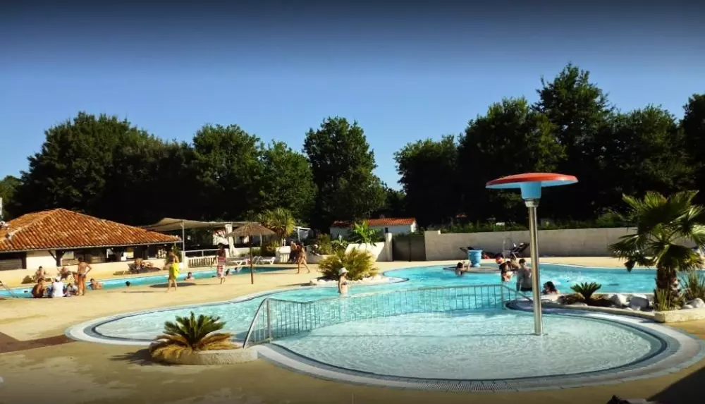 Camping Les Bruyères 3 Estrellas★★★