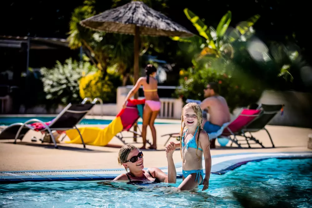 Camping Les Bruyères 3 Estrellas★★★