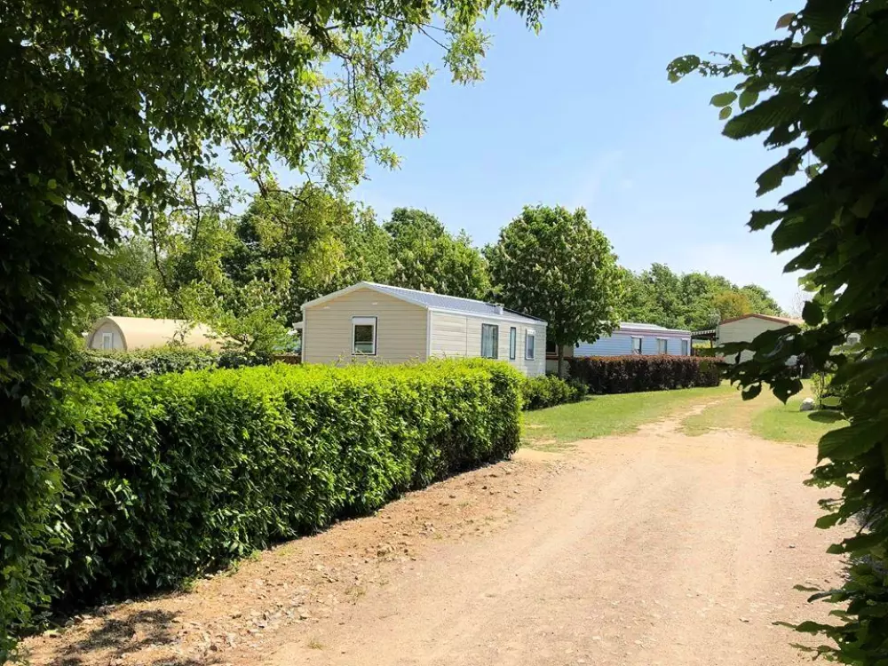 Camping Au Pré de l'Etang 3 Stars★★★