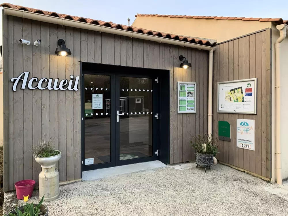 Camping Au Pré de l'Etang 3 Stars★★★