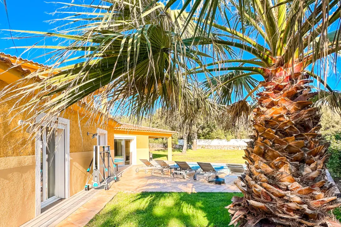 Rezidencia Villa Amaredda Di Arasu