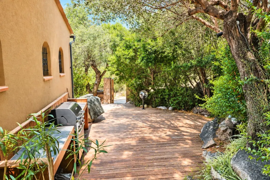 Rezidencia Villa Casta Joia Di Cirendinu