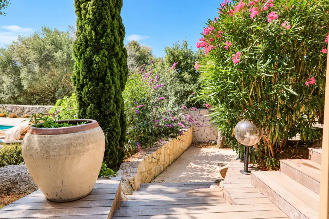 Rezidencia Villa Casta Joia Di Cirendinu