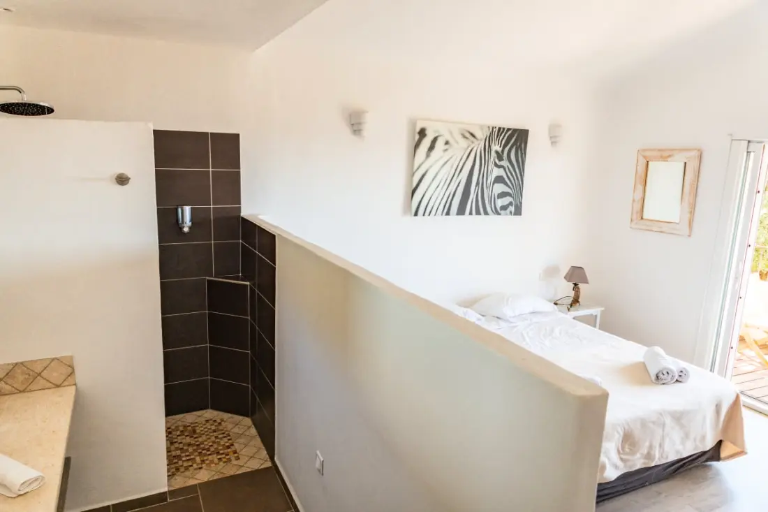 Rezidencia Villa dalszöveg: Dolce Di Cirendinu