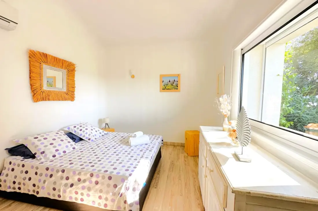 Rezidencia Villa dalszöveg: Dolce Di Cirendinu