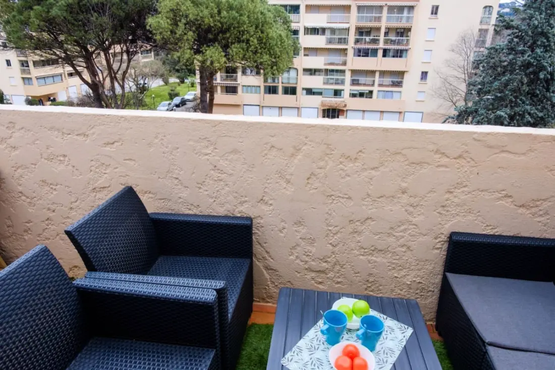 Apartman úszó medencével és balcony