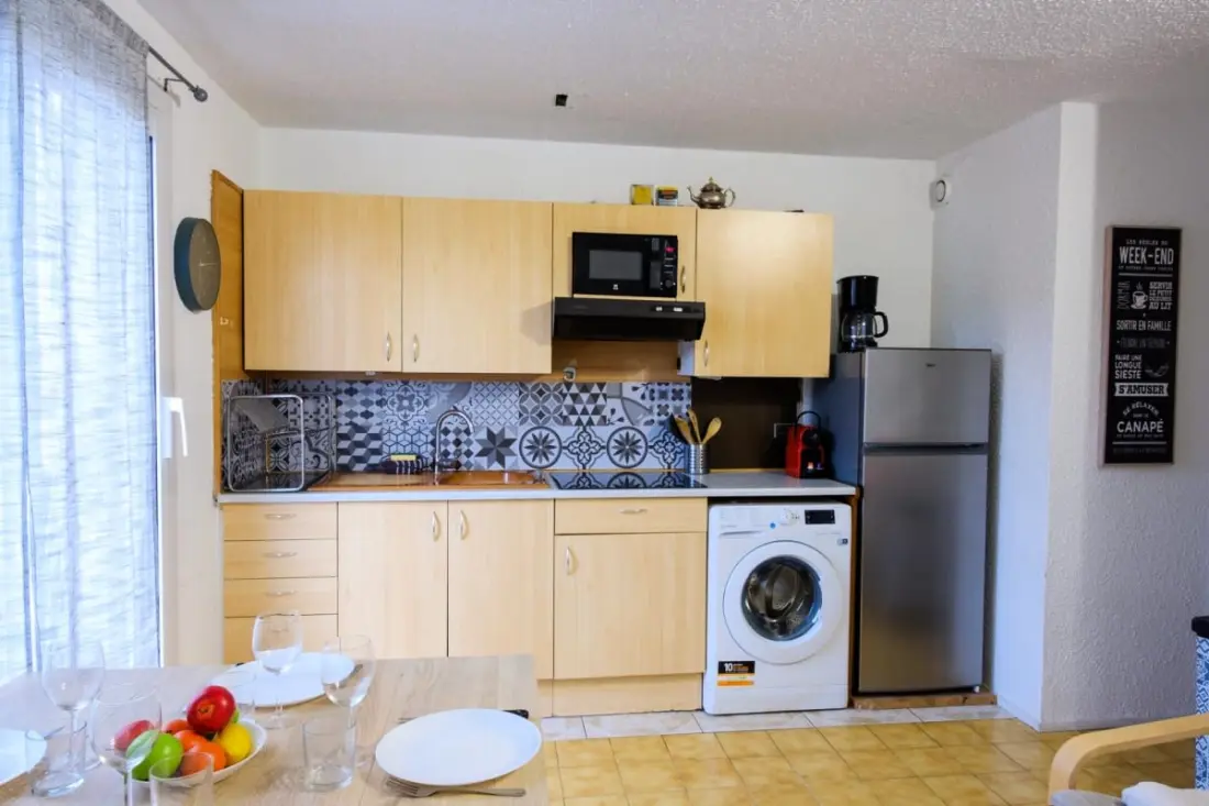 Apartman úszó medencével és balcony