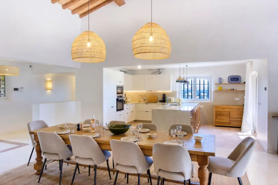 Gyönyörű Luxury Villa kerttel és magán medencével