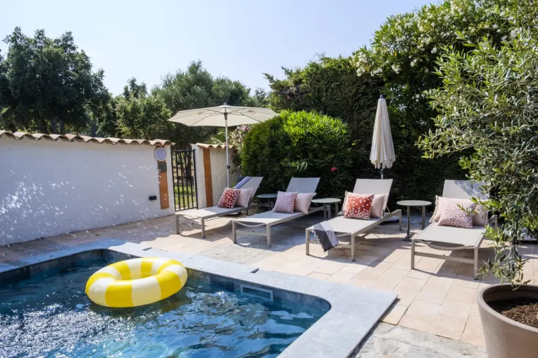 Gyönyörű Luxury Villa kerttel és magán medencével