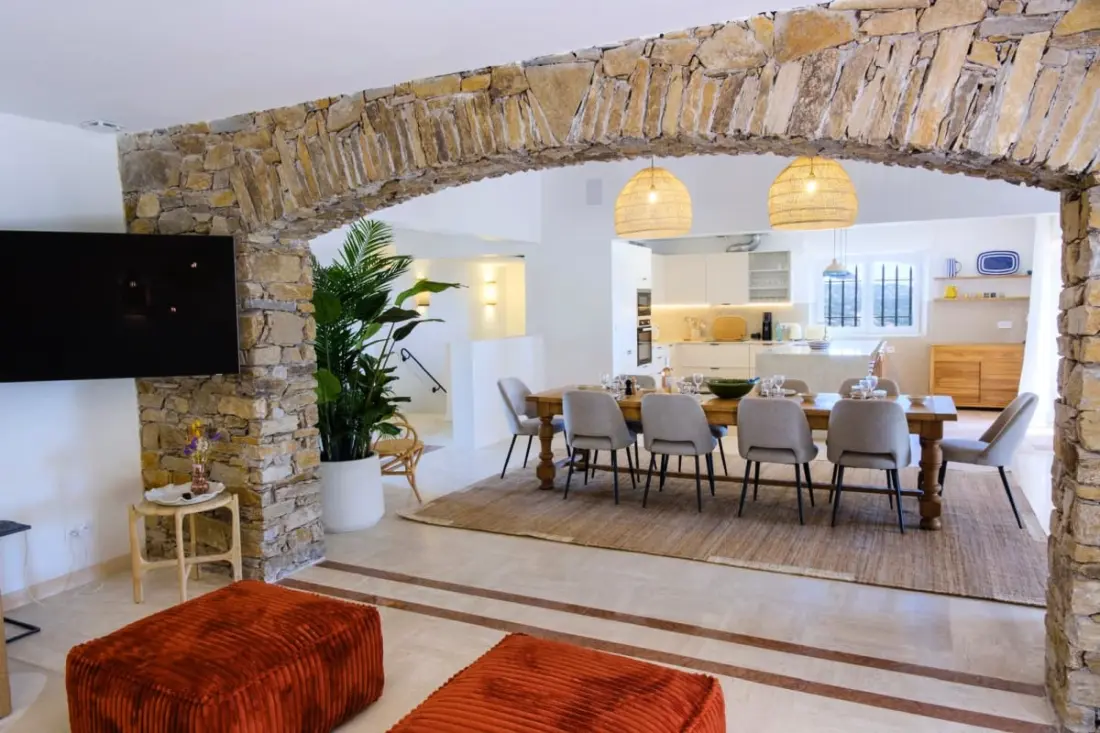 Gyönyörű Luxury Villa kerttel és magán medencével