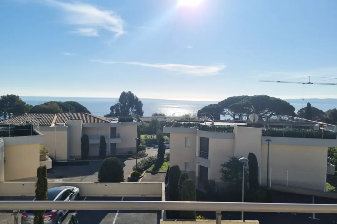 Sea View • Hozzáférés a strandhoz • úszómedence
