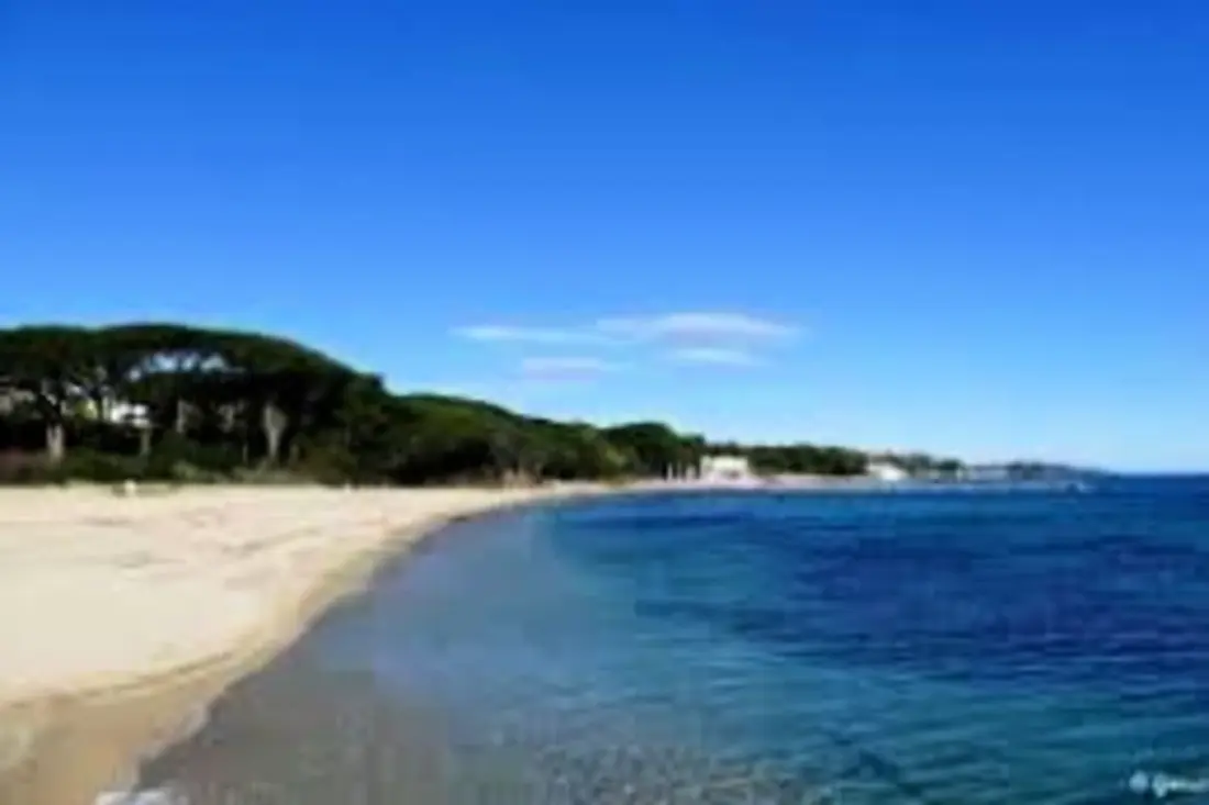 Sea View • Hozzáférés a strandhoz • úszómedence