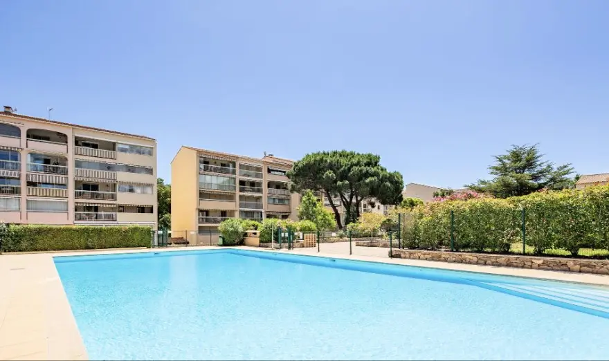 Residentie Domaine Du Preconil