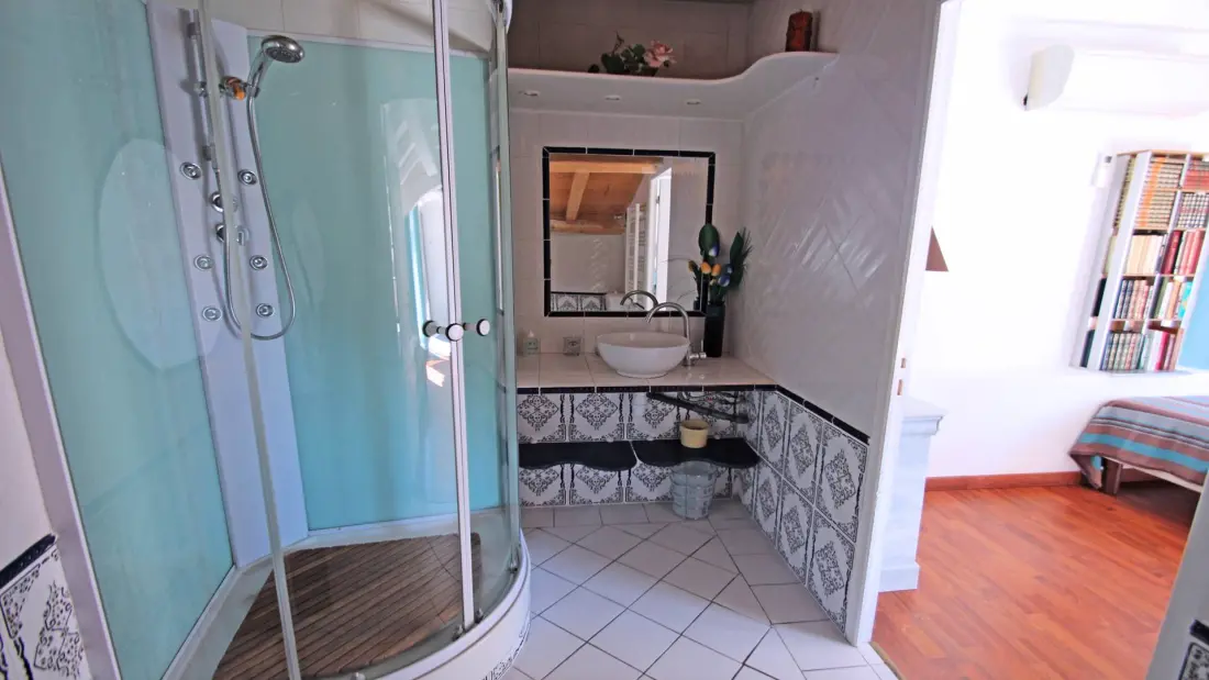 Garonnette Residence