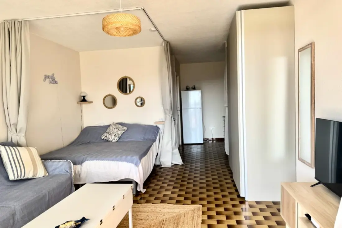Studio 4 személy medencével Tennis Sea nézet