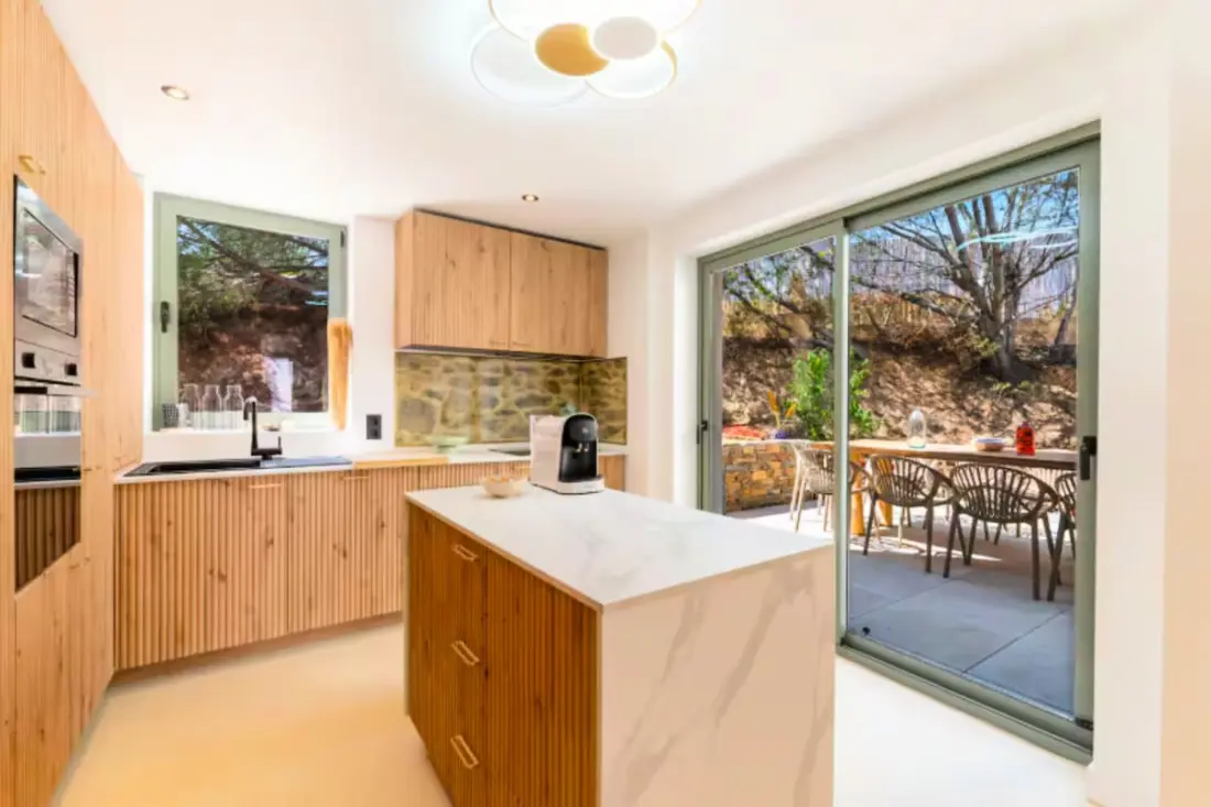 Villa, úszómedence és nagy kert a Ste-maxime-ben