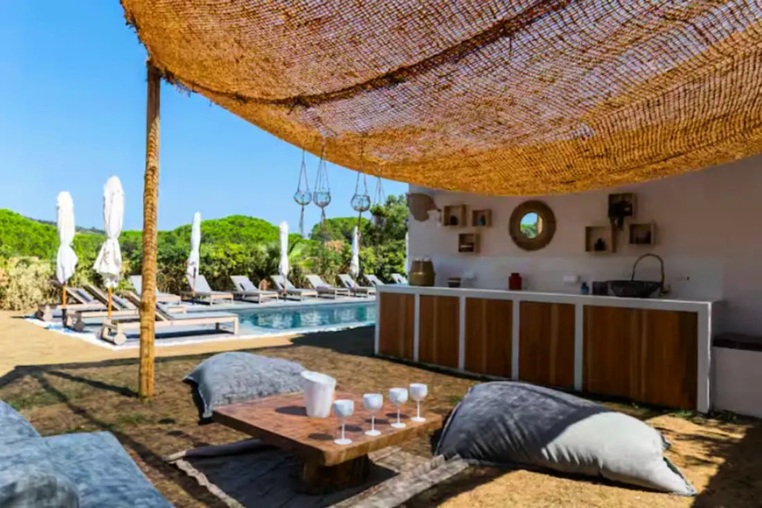 Villa, úszómedence és nagy kert a Ste-maxime-ben