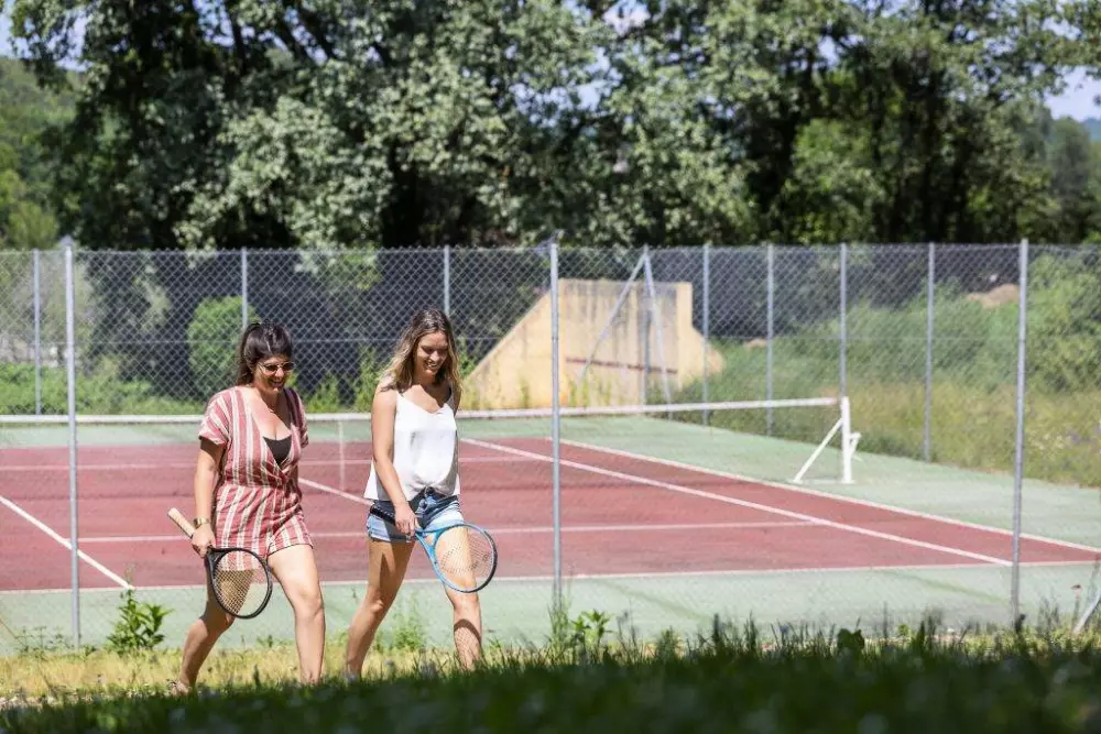 Campingplatz Romanée Les Grottes de Roffy 4 Sterne★★★★
