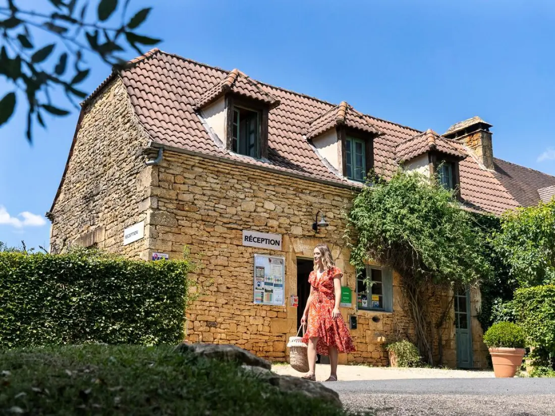 Campingplatz Romanée Les Grottes de Roffy 4 Sterne★★★★
