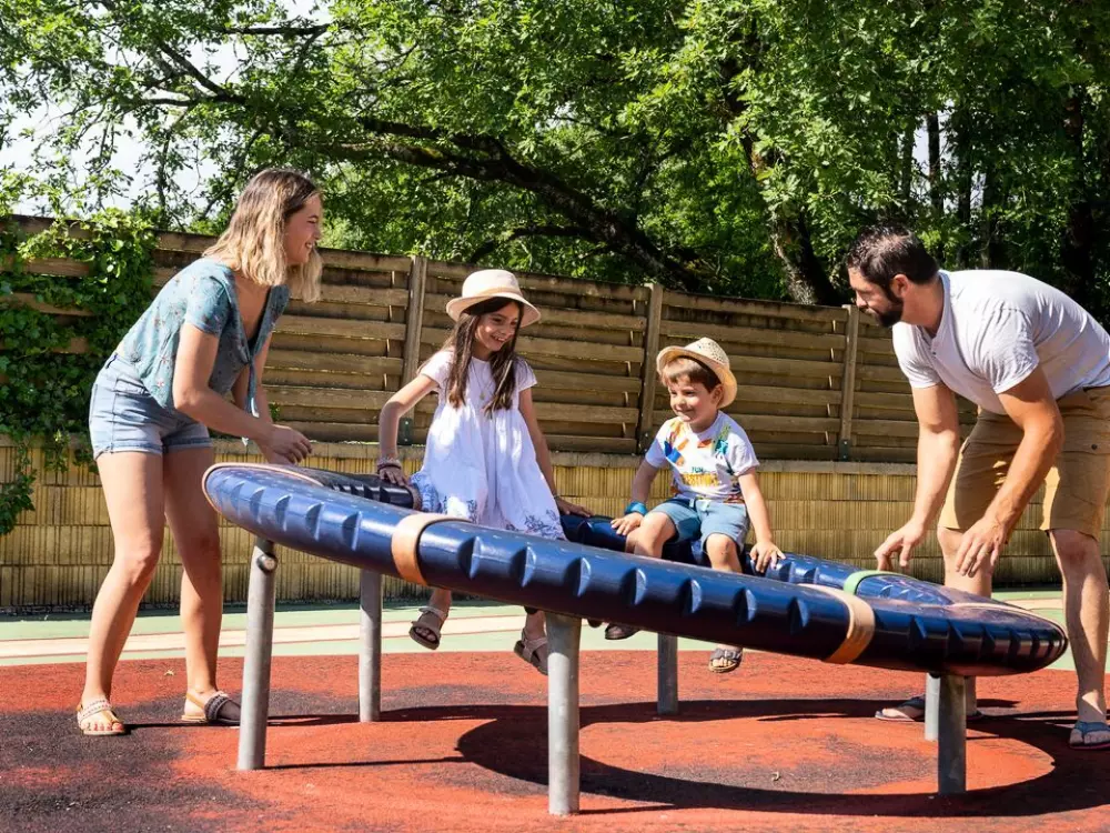 Campingplatz Romanée Les Grottes de Roffy 4 Sterne★★★★