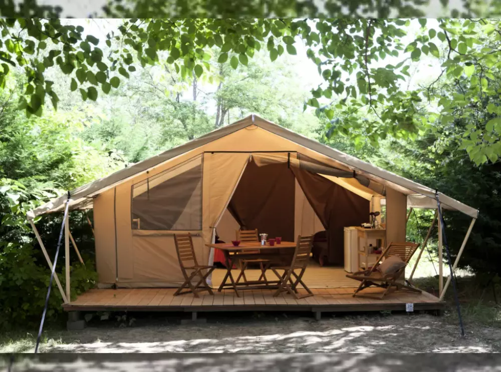 Campingplatz Romanée Les Grottes de Roffy 4 Sterne★★★★