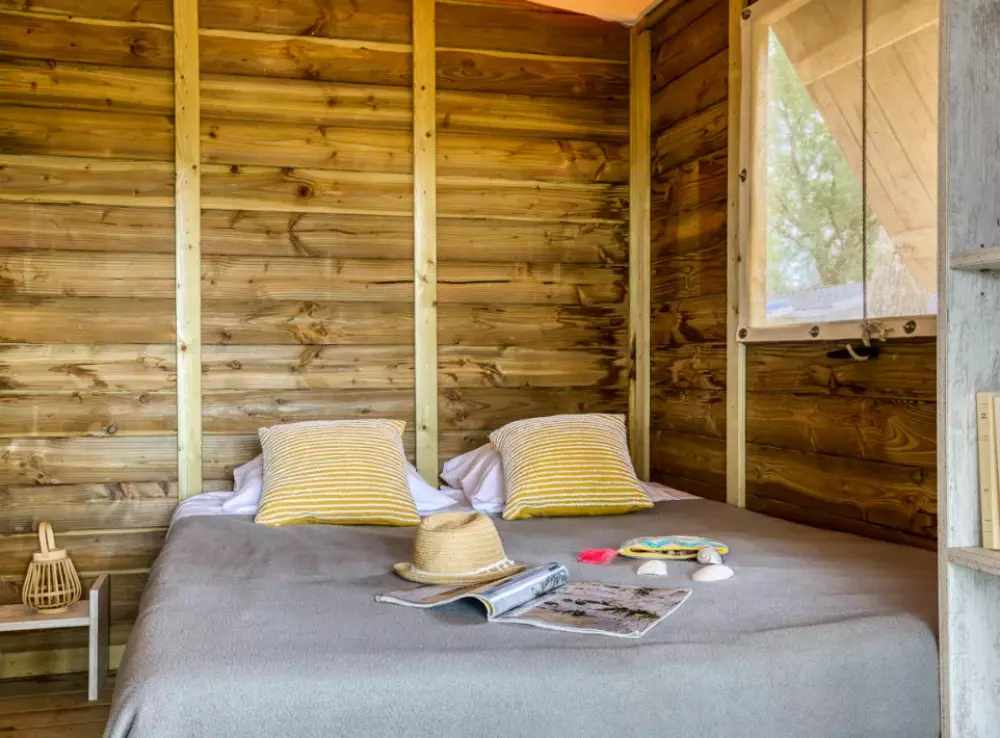 Campingplatz Romanée Les Grottes de Roffy 4 Sterne★★★★