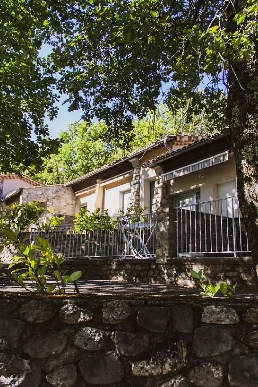 BLACHAS Domena 3 Gwiazdy★★★ 3 Gwiazdy★★★ 3 Gwiazdy★★★