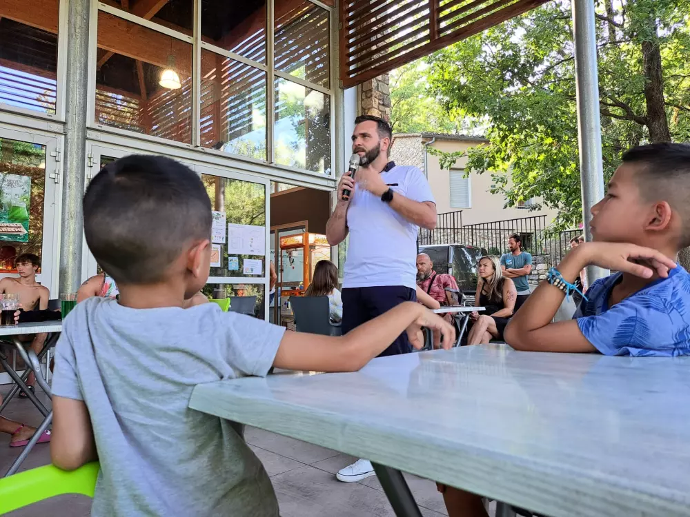 BLACHAS Domena 3 Gwiazdy★★★ 3 Gwiazdy★★★ 3 Gwiazdy★★★