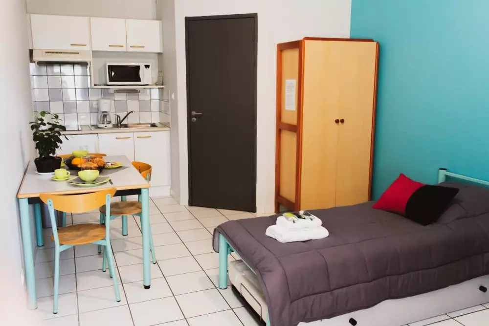 BLACHAS Domena 3 Gwiazdy★★★ 3 Gwiazdy★★★ 3 Gwiazdy★★★