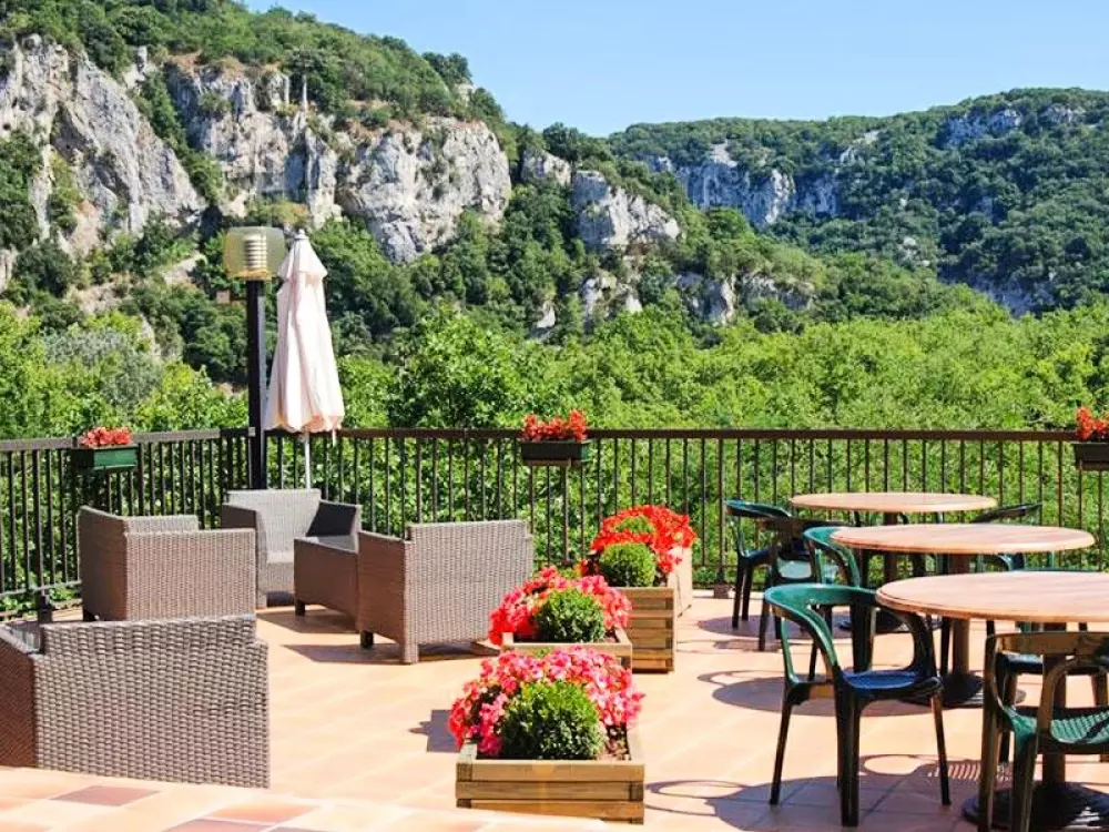 BLACHAS Domena 3 Gwiazdy★★★ 3 Gwiazdy★★★ 3 Gwiazdy★★★