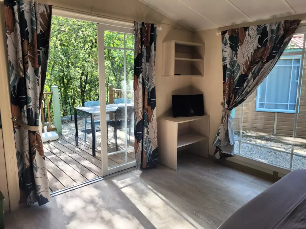 BLACHAS Domena 3 Gwiazdy★★★ 3 Gwiazdy★★★ 3 Gwiazdy★★★