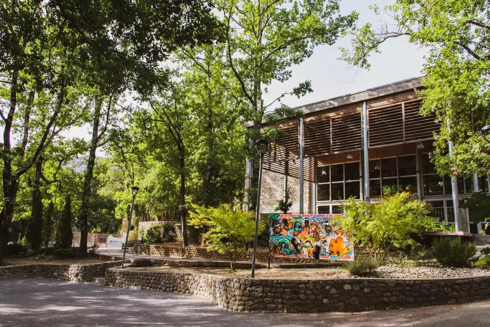 BLACHAS Domena 3 Gwiazdy★★★ 3 Gwiazdy★★★ 3 Gwiazdy★★★