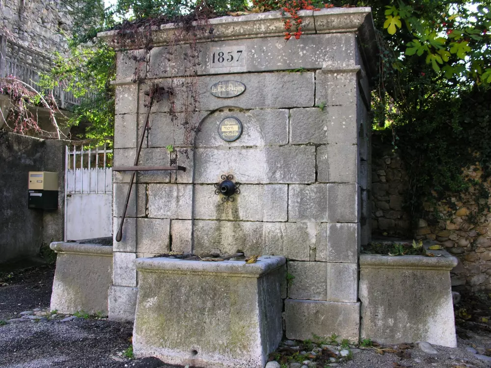 BLACHAS Domena 3 Gwiazdy★★★ 3 Gwiazdy★★★ 3 Gwiazdy★★★