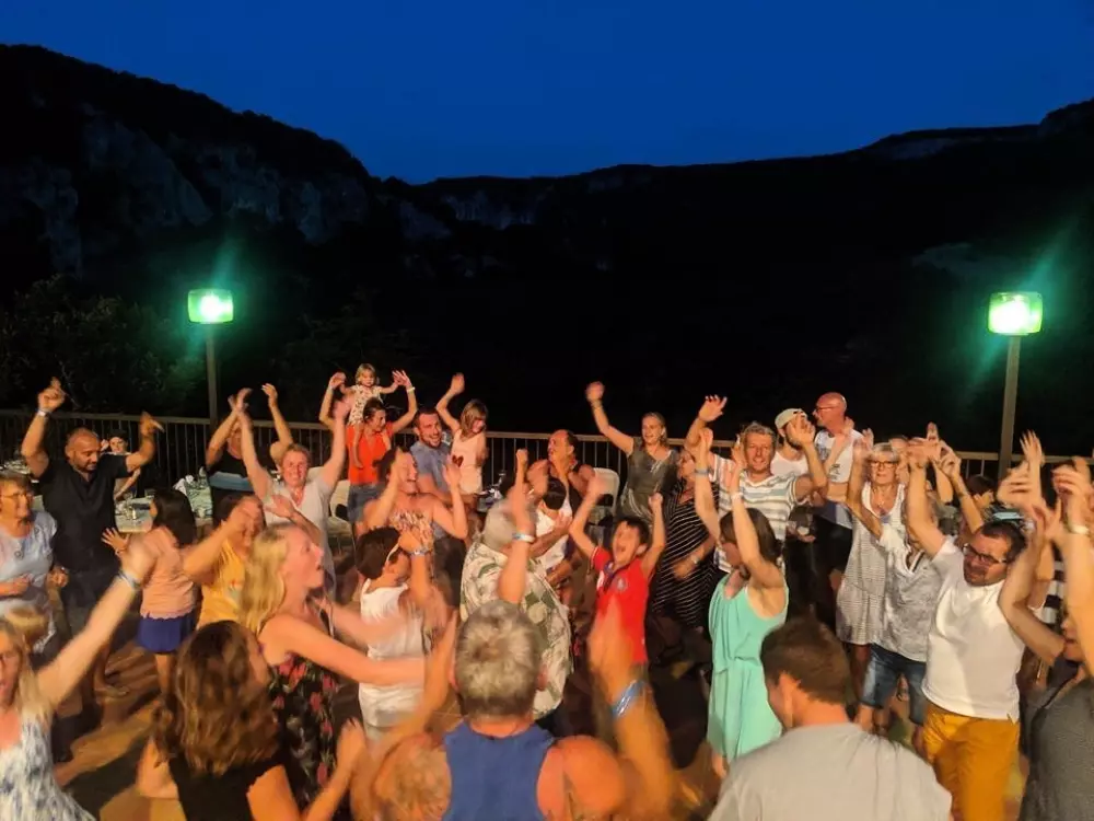 BLACHAS Domena 3 Gwiazdy★★★ 3 Gwiazdy★★★ 3 Gwiazdy★★★