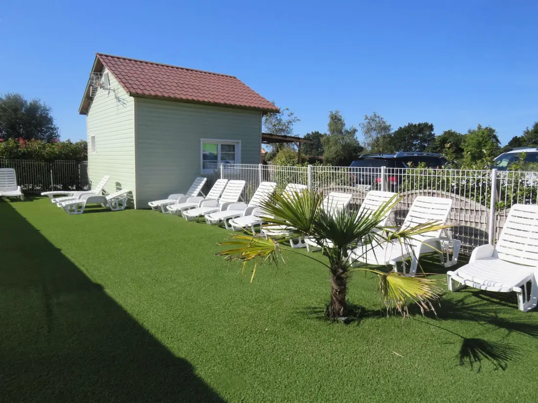 Camping Les P'tites Maisons dans la Prairie 3 étoiles★★★
