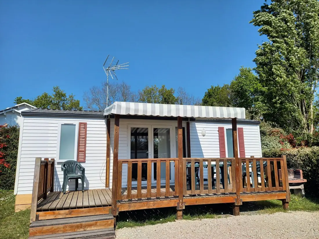Camping Les P'tites Maisons dans la Prairie 3 étoiles★★★