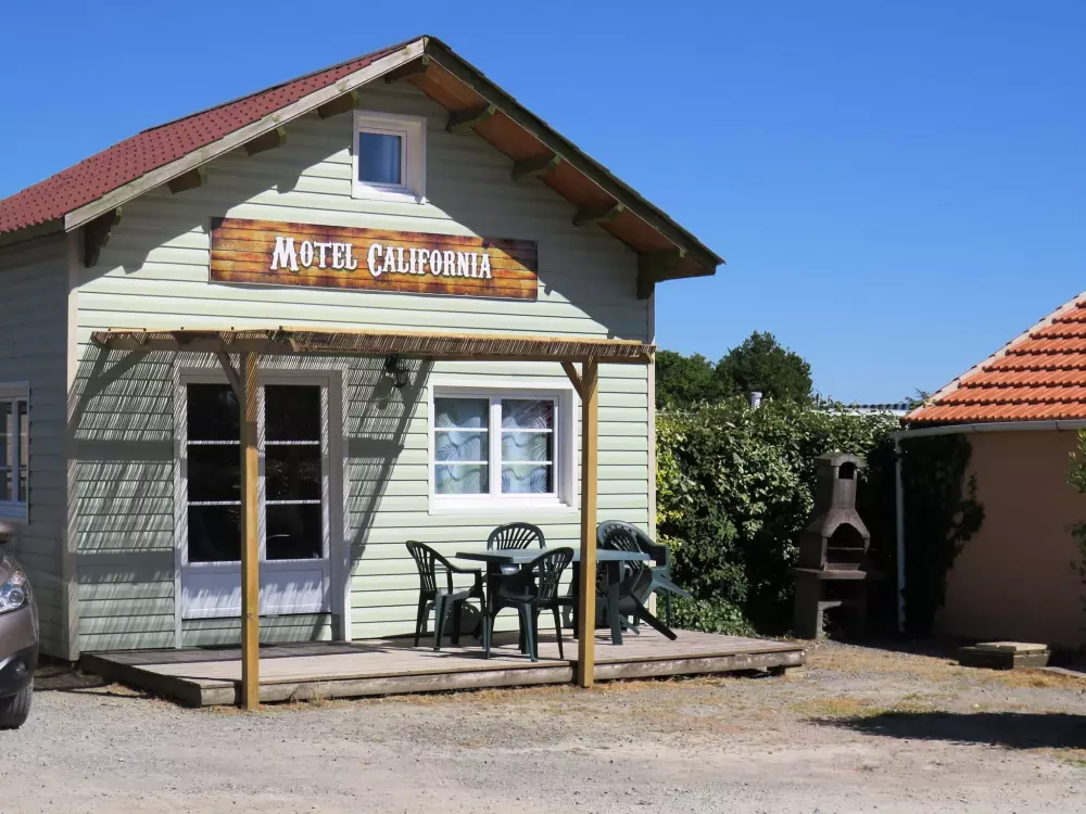 Camping Les P'tites Maisons dans la Prairie 3 Stars★★★