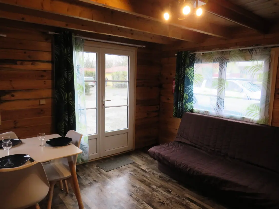 Camping Les P'tites Maisons dans la Prairie 3 étoiles★★★