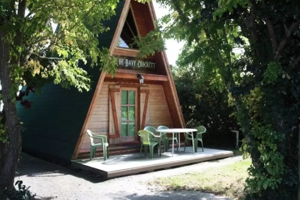 Camping Les P'tites Maisons dans la Prairie 3 Stars★★★