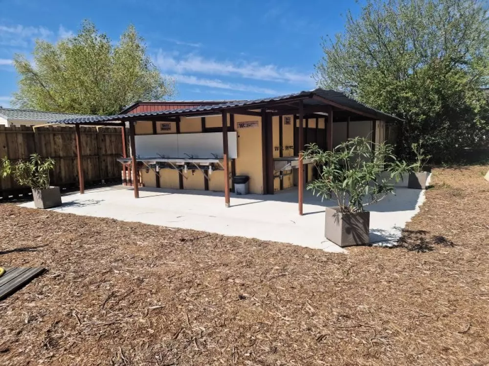 Camping Les P'tites Maisons dans la Prairie 3 Stars★★★