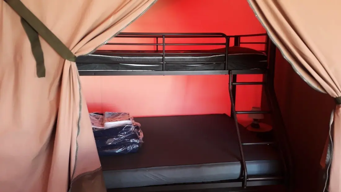 Camping Les P'tites Maisons dans la Prairie 3 étoiles★★★