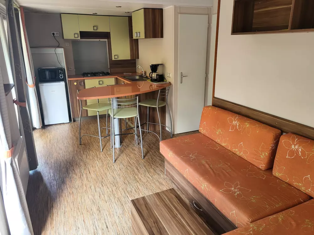 Camping des Bastides 4 Gwiazdy★★★★ 4 Gwiazdy★★★★ 4 Gwiazdy★★★★ 4 Gwiazdy★★★★