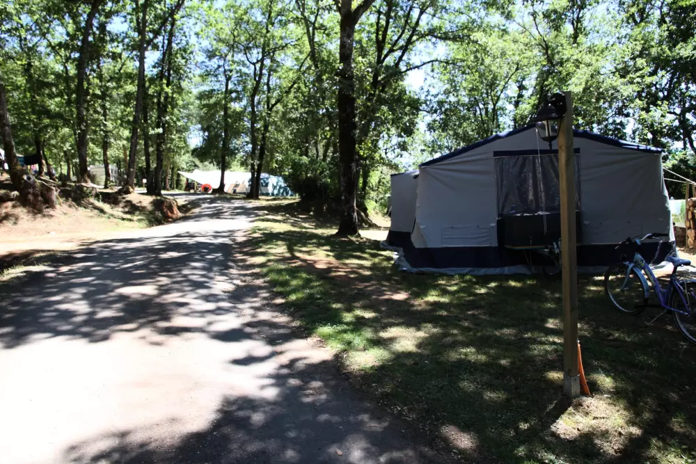 Camping des Bastides 4 Gwiazdy★★★★ 4 Gwiazdy★★★★ 4 Gwiazdy★★★★ 4 Gwiazdy★★★★