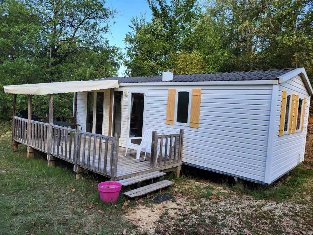 Camping des Bastides 4 Gwiazdy★★★★ 4 Gwiazdy★★★★ 4 Gwiazdy★★★★ 4 Gwiazdy★★★★