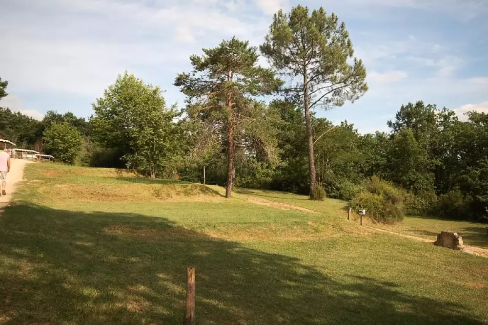 Camping des Bastides 4 Gwiazdy★★★★ 4 Gwiazdy★★★★ 4 Gwiazdy★★★★ 4 Gwiazdy★★★★