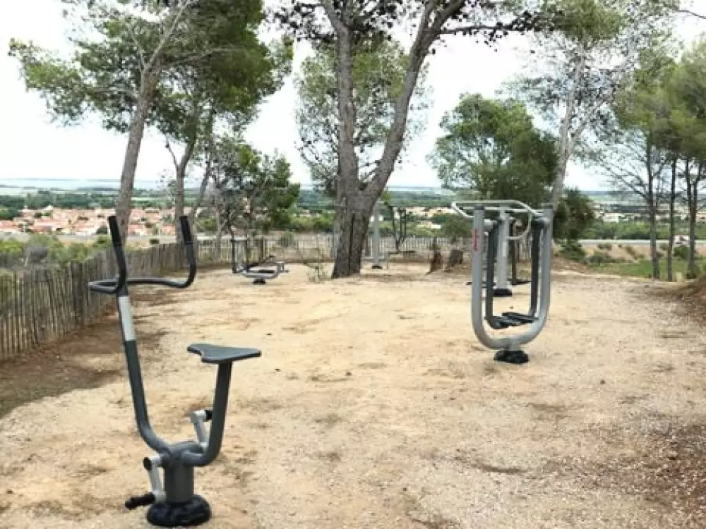 Camping Le Bois De Pins 3 Stars★★★