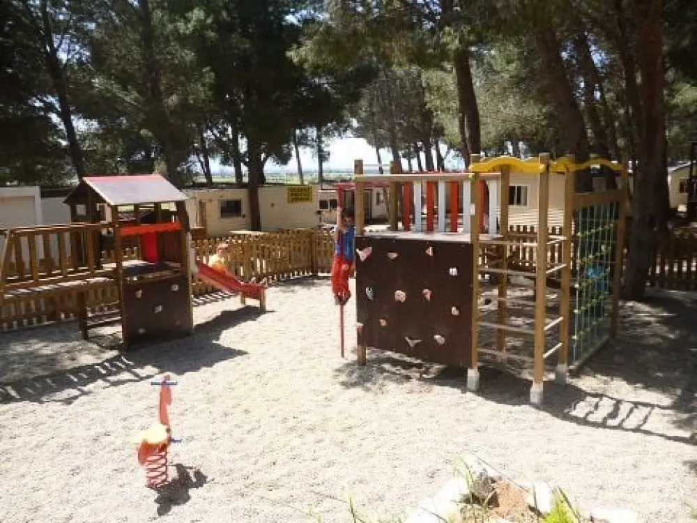 Camping Le Bois De Pins3 Sterren★★★